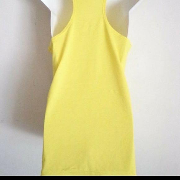 HOST PICK ...NWOT Womens tank top - Picture 2 of 2